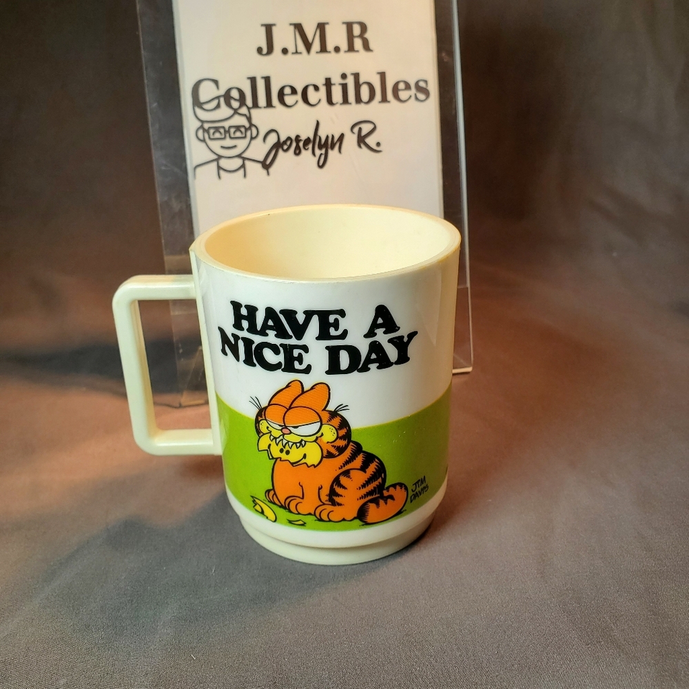 1978 Garfield Cat Have a Nice Day Big fat Hairy Deal Plastic Mug USA